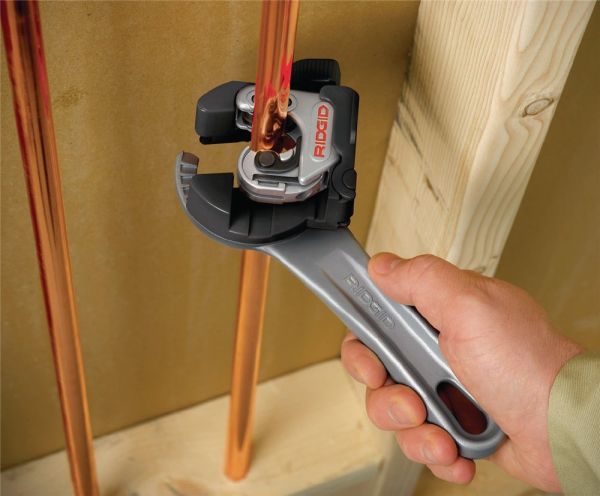 RIDGID Autofeed ™ 6 - 28 mm 2 in 1 Ratschenrohrabschneider